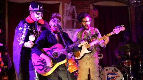 Dr. Gasp and band preforming